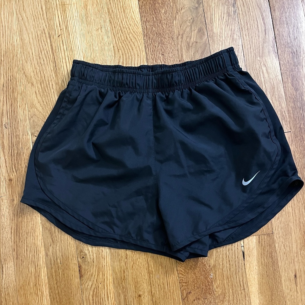 Nike Tempo shorts small